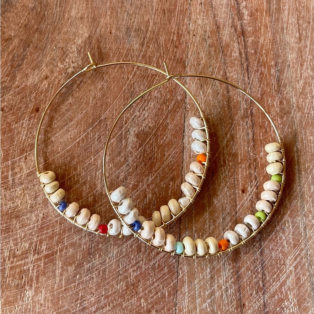 NWOT Beaded‎ Gold Hoop Earrings